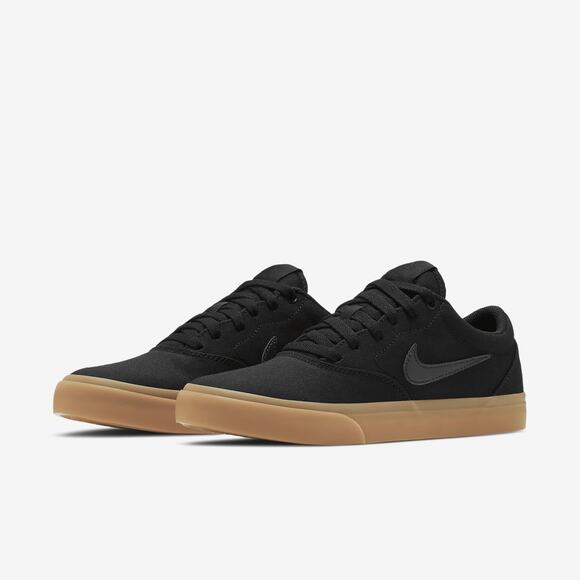 NWT Nike Men's SB Charge Solarsoft Canvas Skate Shoes Black/Gum | Size 9.5 - Picture 1 of 6
